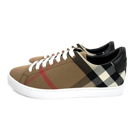 scarpe burberry uomo yoox|Scarpe firmate da uomo .